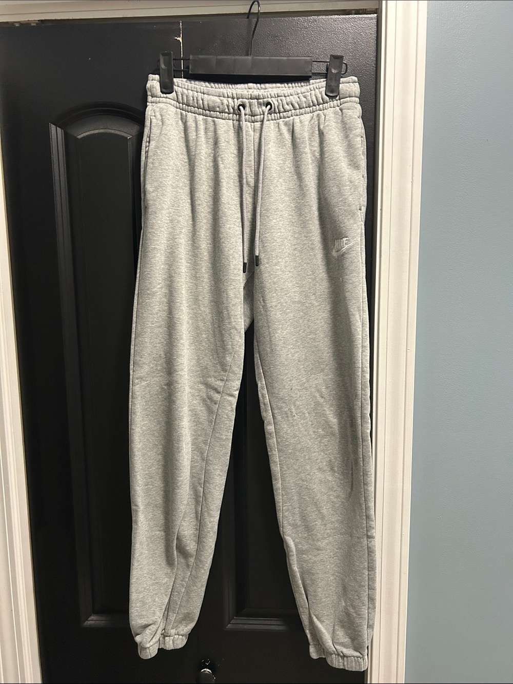Nike Light Gray Women’s Drawstring Fleece Joggers